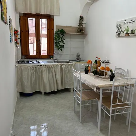 Naumachia House Apartment